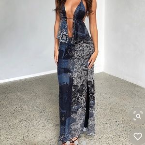 Maddox maxi skirt - blue paisley size xxs